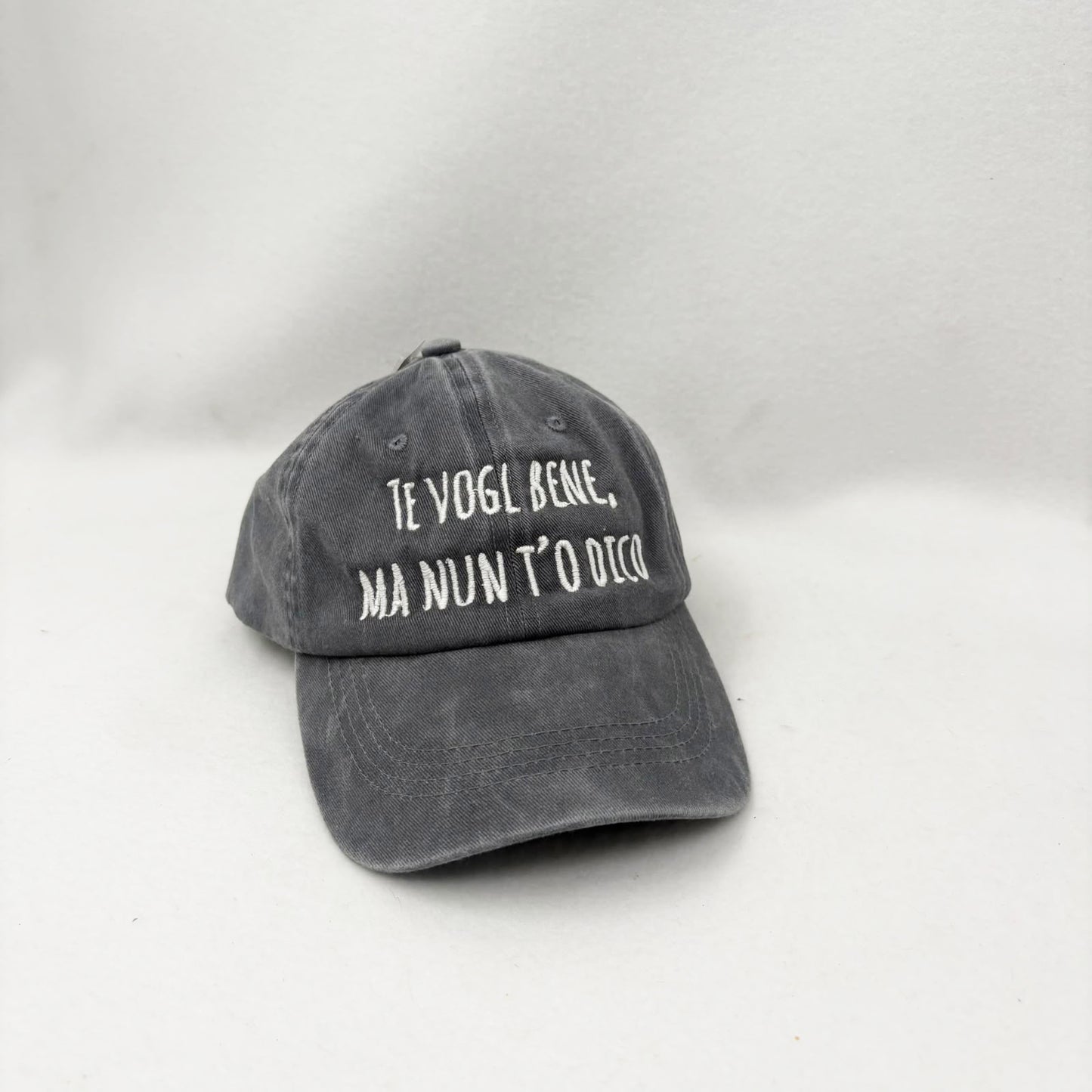 Te vogl bene, ma nun t'o dico - Cappello con ricamo