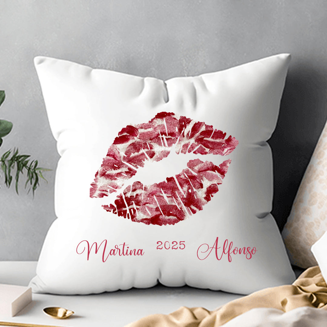 Kiss - Cuscino - idea regalo - personalizzato con nomi e data