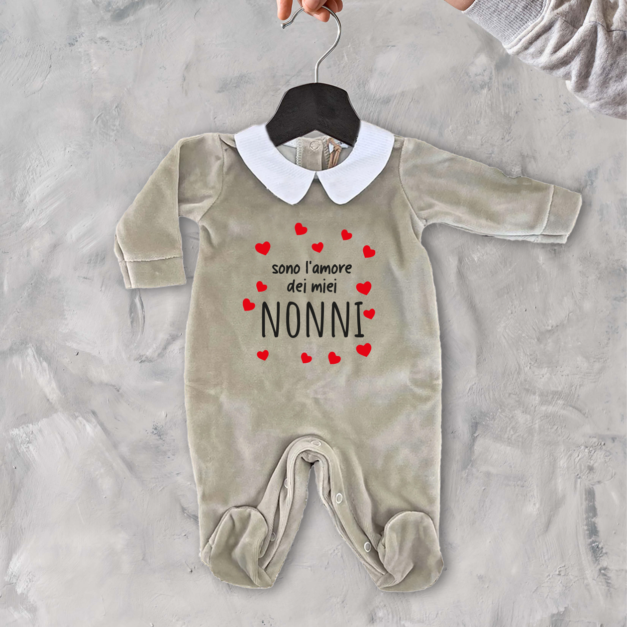 Sono l'amore dei miei nonni - Pagliaccetto Neonato in Ciniglia con Colletto Bianco