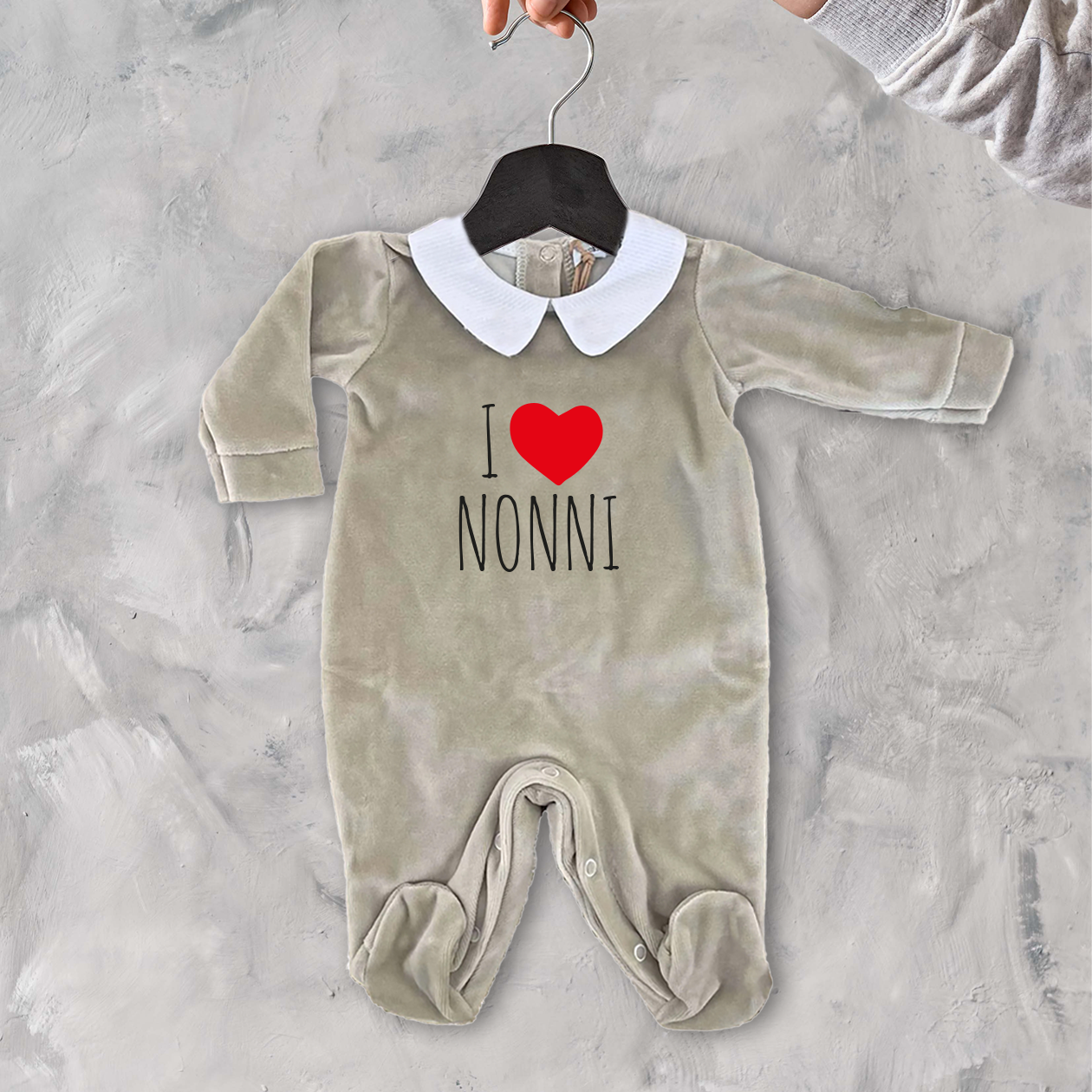 I love nonni - Pagliaccetto Neonato in Ciniglia con Colletto Bianco