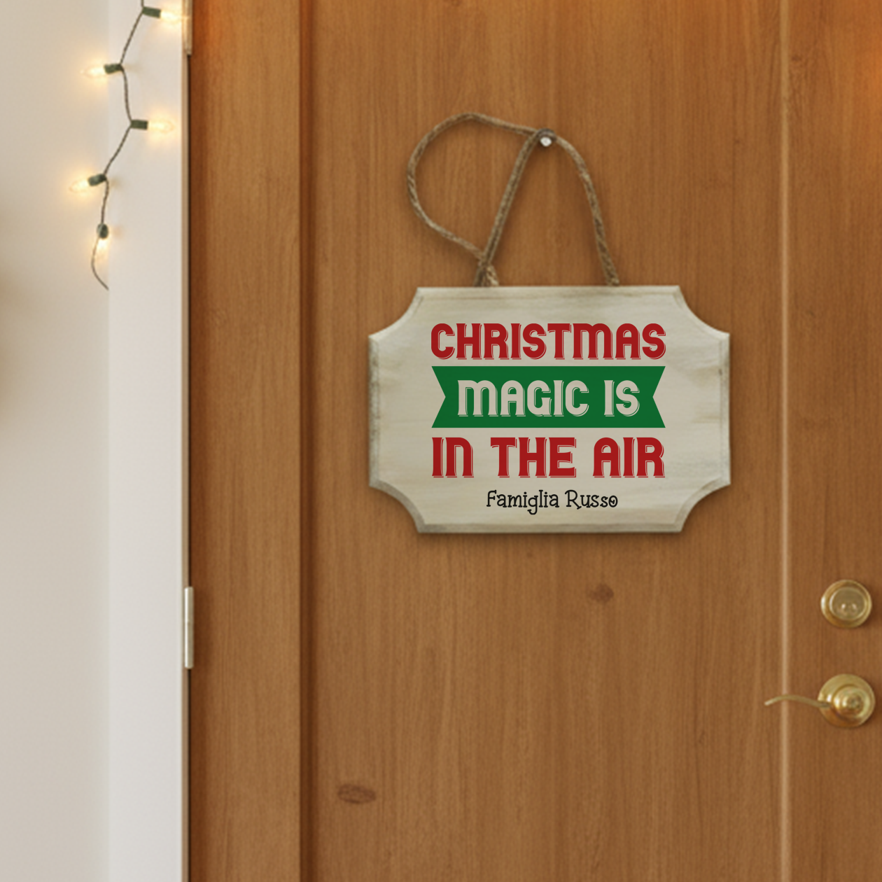 Christmas magic is in the air - fuoriporta in legno - personalizzato con cognome