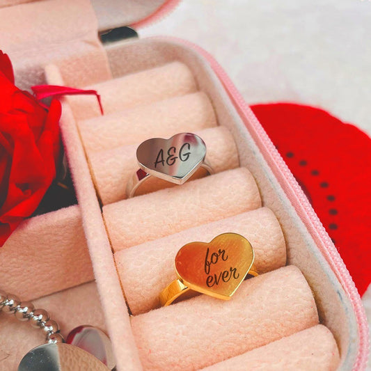 Heart - anello personalizzato con iniziali incise - idea regalo San Valentino