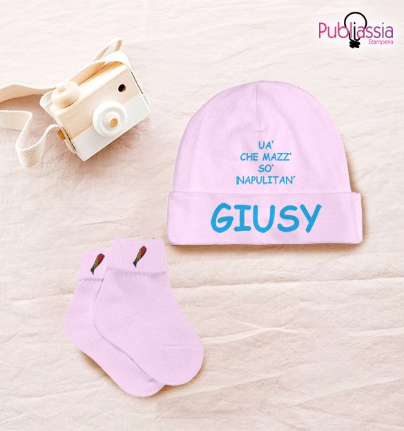 Ua' ch Mazz' so' Napulitan - Set Nascita Cappellino + Calzini - personalizzato con nome