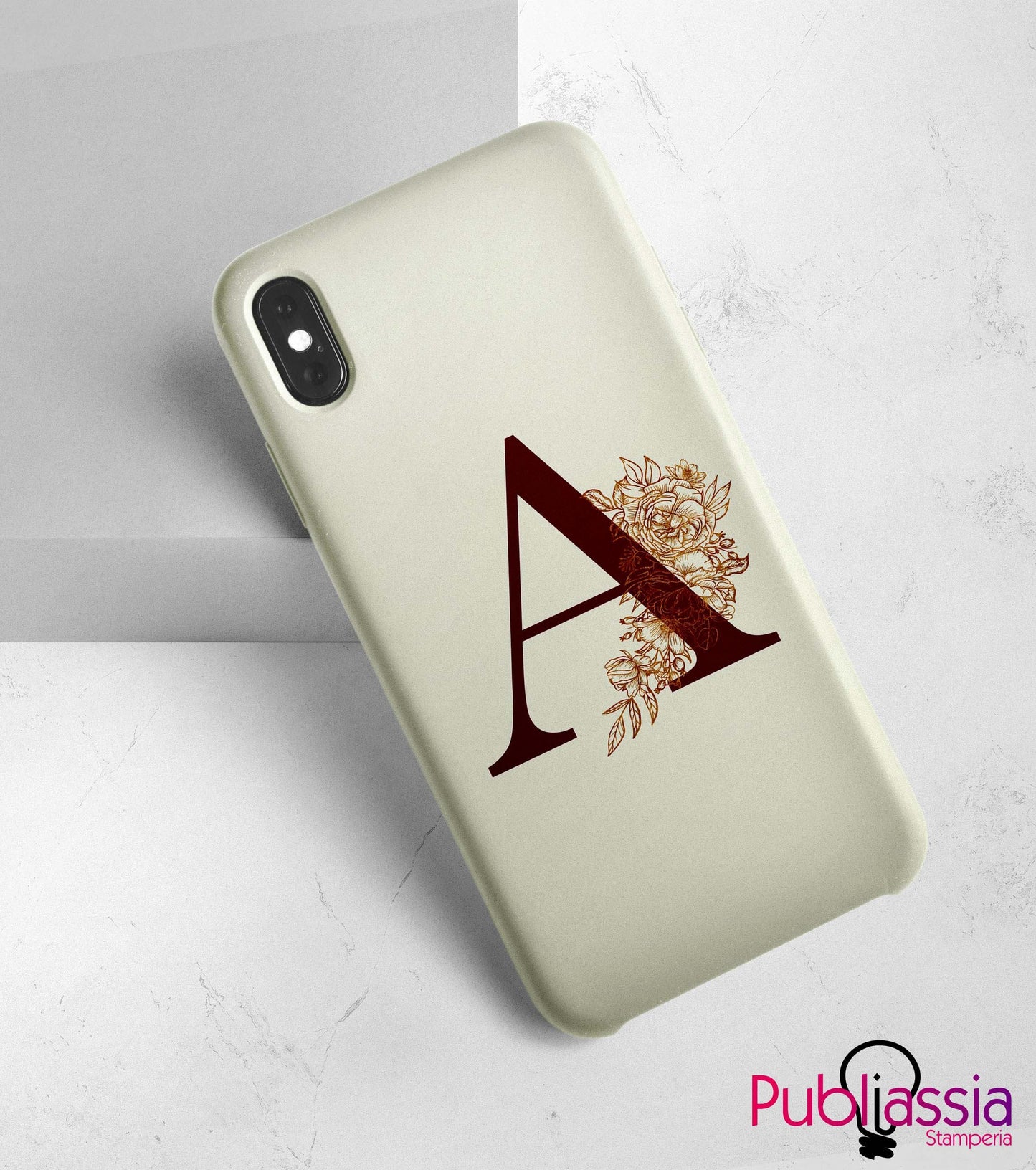 Cover personalizzata con iniziale
