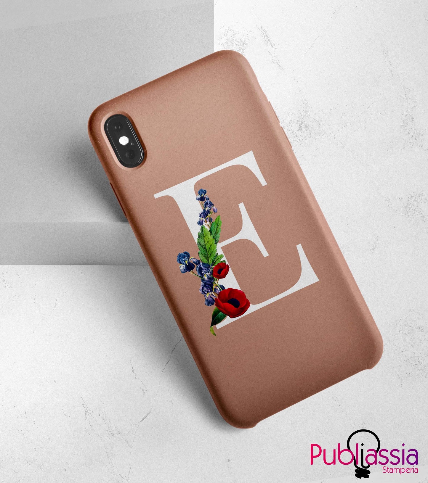 Cover personalizzata con iniziale