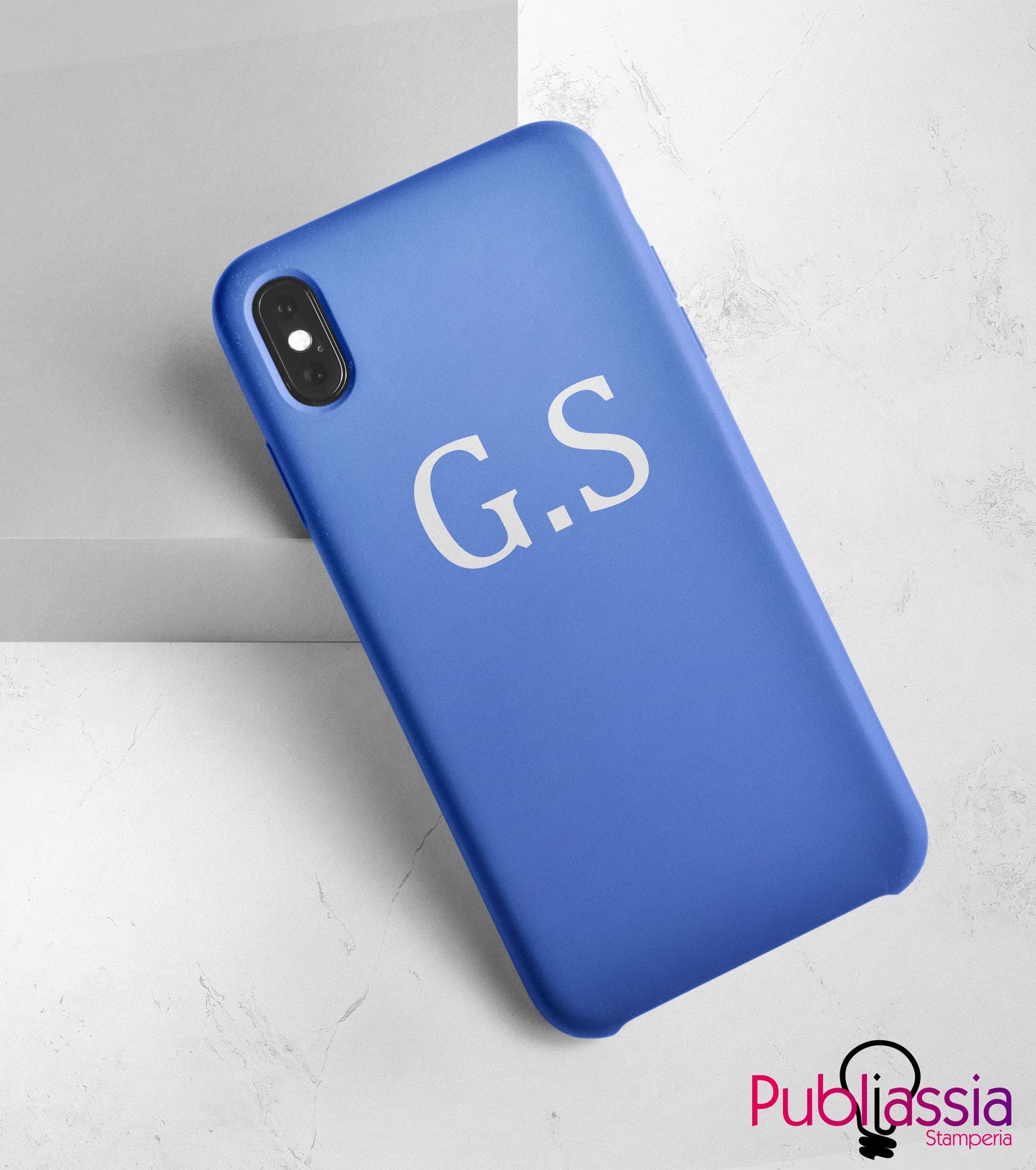 Cover personalizzata con iniziale