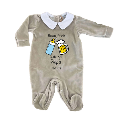 Buona prima festa del papà - Pagliaccetto Neonato in Ciniglia con Colletto Bianco personalizzato con data