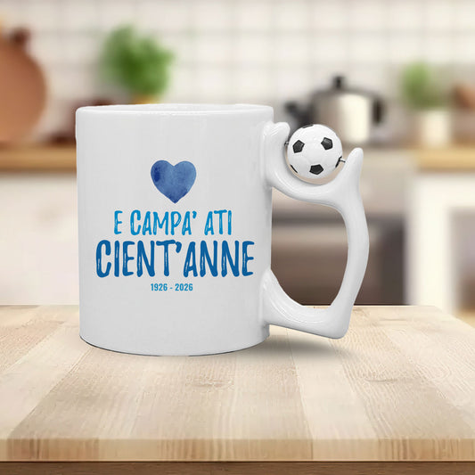 E campa' ati cient'anne - Tazza mug con manico pallone