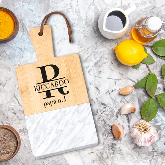 Papà n 1 - Tagliere in marmo e bamboo naturale - personalizzato con nome