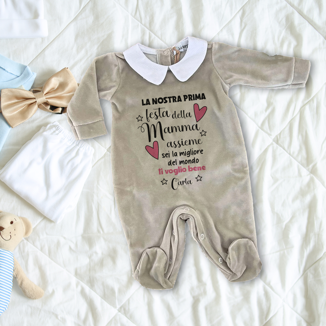 La nostra prima festa dalla mamma - Pagliaccetto Neonato in Ciniglia con Colletto Bianco