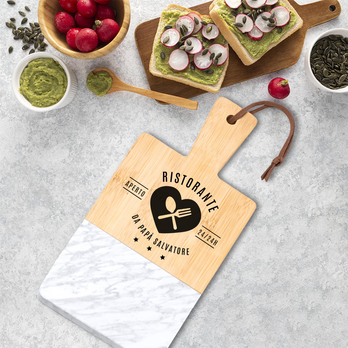 Ristorante da papà - Tagliere in marmo e bamboo naturale - personalizzato con nome