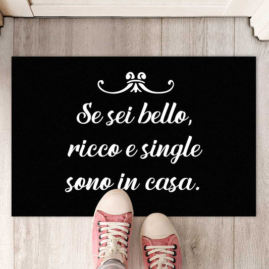 Se sei bello, ricco e single sono in casa - Tappeto