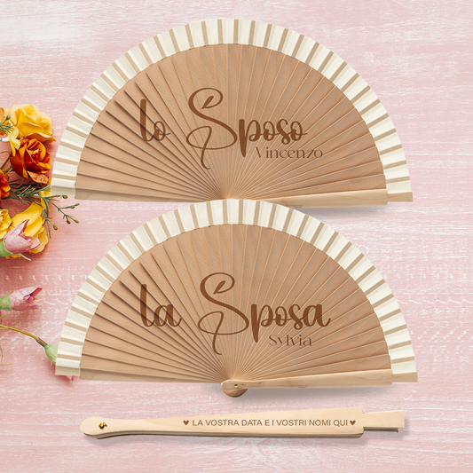 La sposa e lo sposo - Coppia di Ventagli in legno - personalizzata con nomi e data