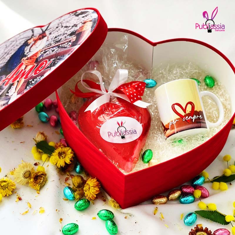 Easter Box personalizzata - Scatola + Tazza + Cuore di cioccolato + Ovetti