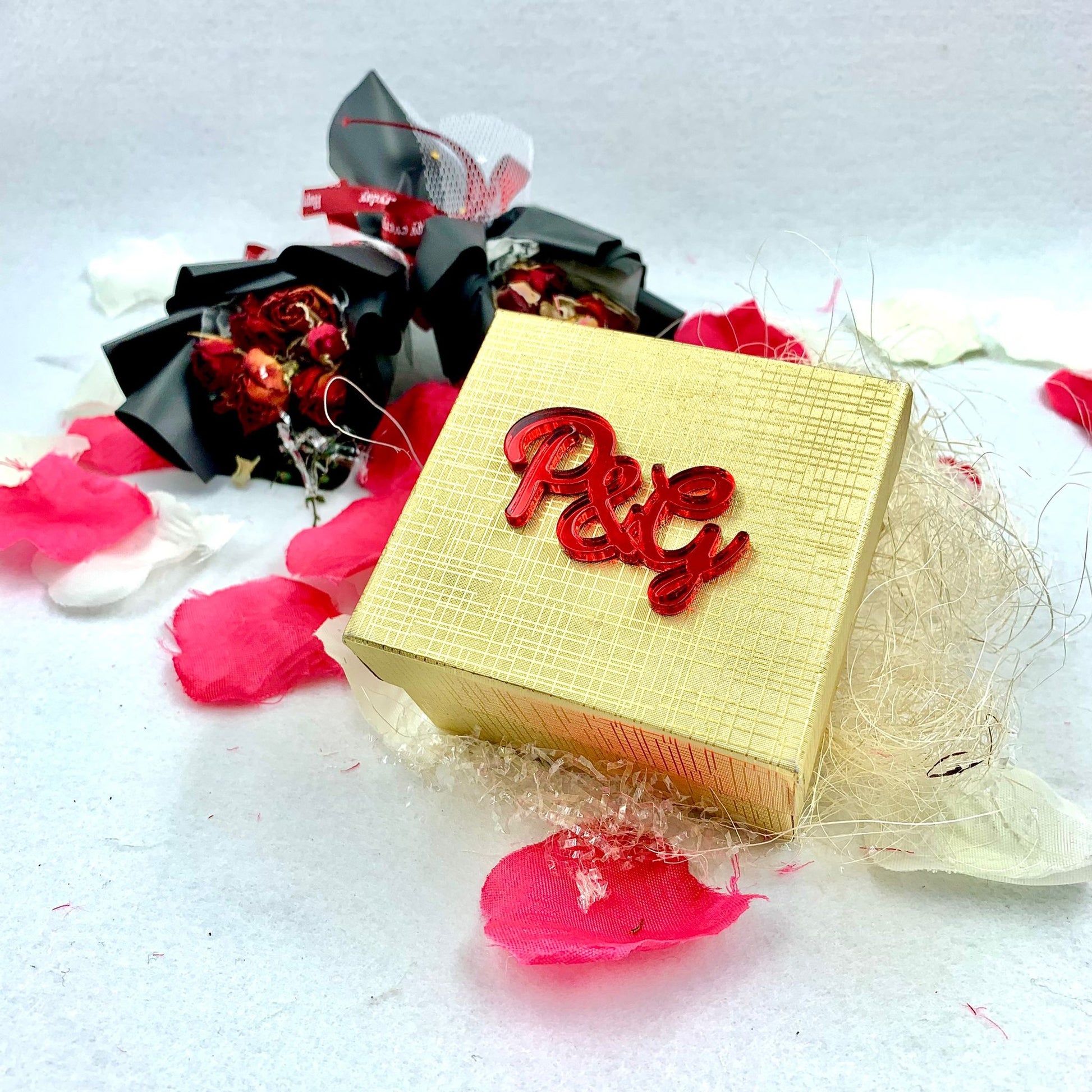 Mini Box con orologio - Scatola con personalizzazione iniziali in plexiglass e foto.